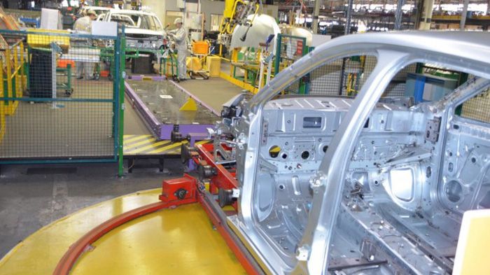 Η Renault σκοπεύει να επενδύσει 420 εκατ. ευρώ στο εργοστάσιο Georges Besse, για την ενίσχυση της παραγωγής της επόμενης γενιάς των Espace, Laguna και Scenic/ Grand Scenic.