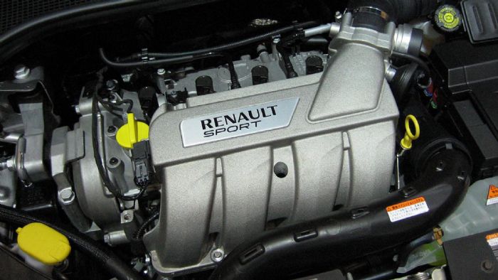Renault: «Έχει τελειώσει η εποχή της βενζίνης και του diesel» Renault: «Έχει τελειώσει η εποχή της βενζίνης και του diesel»