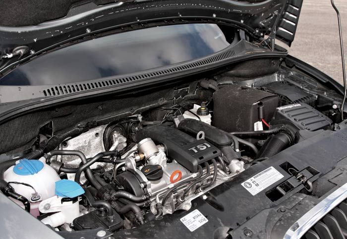 Με άνεση κινεί το Altea XL, ο 1,2 TSI κινητήρας των 105 ίππων. Με άνεση κινεί το Altea XL, ο 1,2 TSI κινητήρας των 105 ίππων.