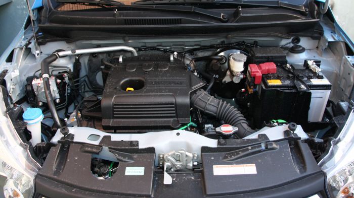 Κάτω από το καπό του νέου Celerio βρίσκουμε και πάλι τον 3κύλινδρο βενζινοκινητήρα των 998 κυβικών εκατοστών, με απόδοση 68 ίππων και 90 Νm ροπής.