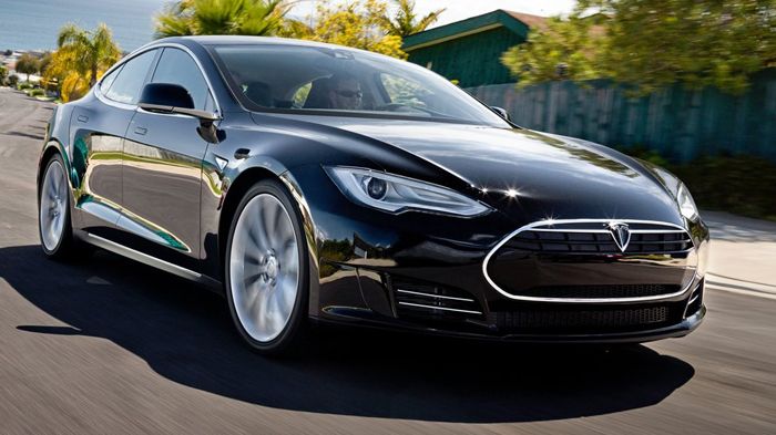 Ο ιδιοκτήτης της Saleen επεσήμανε πως το νέο supercar της εταιρείας θα βασίζεται στο ηλεκτροκίνητο μοτέρ του εικονιζόμενου Tesla S.