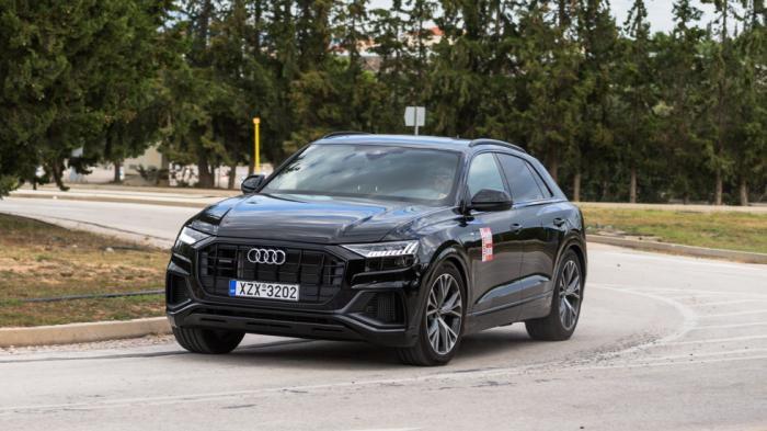 Μαγικό χαλί είναι στο δρόμο το Audi Q8, απομονώνοντας τα πάντα από την καμπίνα.