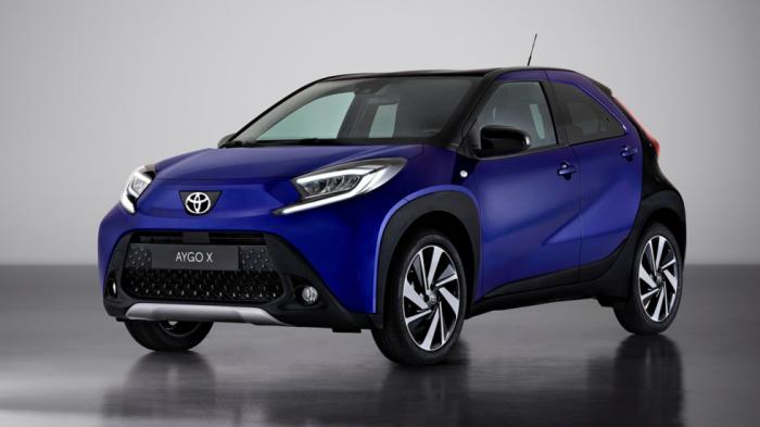 Νέο Toyota Αygo X στην έκδοση X-Play με τιμή 14.520 ευρώ