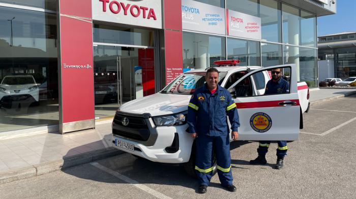 Δωρεά πυροσβεστικού Toyota Hilux στους εθελοντές δασοπυροσβέστες Ρόδου 