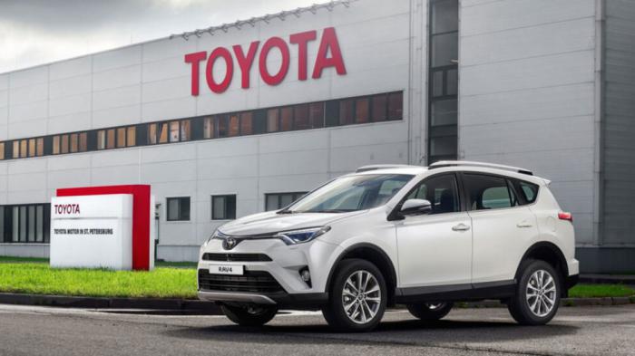 Σταματά την παραγωγή στη Ρωσία η Toyota, σκέψεις και από τη Mazda 