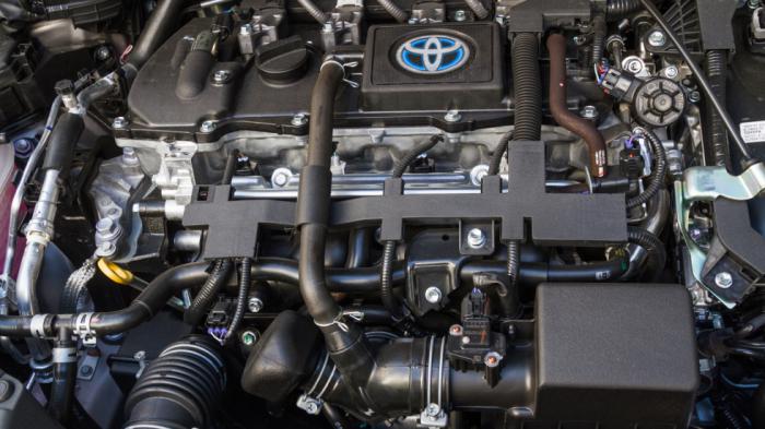 Σύμφωνα με την Toyota, το C-HR καίει 4,9 λτ./100 χλμ., νούμερο που δεν απέχει και πολύ από την πραγματικότητα.
