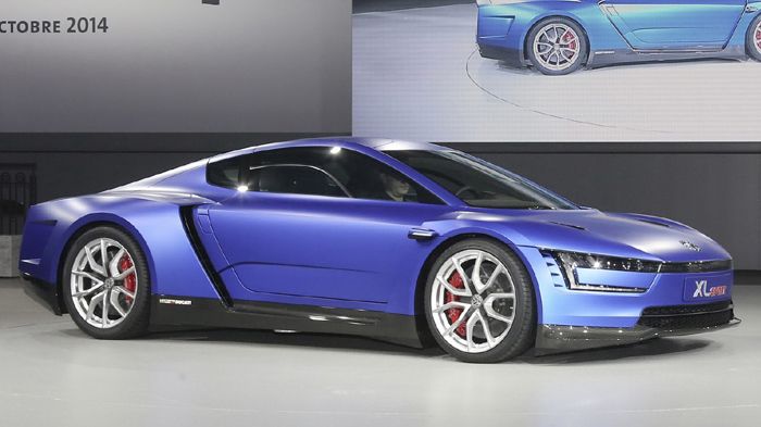 Στο VW XL Sport concept, το 0-100 χλμ./ώρα έρχεται σε 5,7 δλ., ενώ η τελική ταχύτητα είναι της τάξης των 270 χλμ./ώρα.