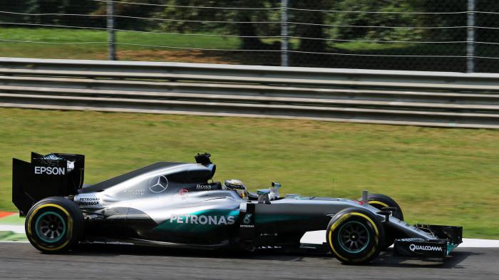 Ο Lewis Hamilton ήταν «αχτύπητος» στις κατατακτήριες δοκιμές, παίρνοντας έτσι την τρίτη σερί pole position στη Monza και την έβδομη μέχρι στιγμής στο πρωτάθλημα.