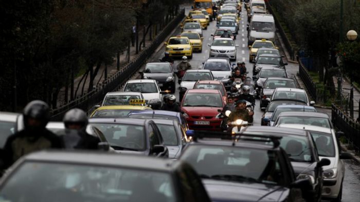 Τέλη κυκλοφορίας με το μήνα: Ήρθε νωρίτερα η τροπολογία 