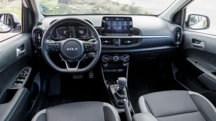 Όπως στο Toyota, έτσι και στο Kia Picanto υπάρχουν σκληρά πλαστικά, με τον ευρύτερο ψηφιακό διάκοσμο να δημιουργεί μία όμορφη και σύγχρονη οπτικά εικόνα. Όπως στο Toyota, έτσι και στο Kia Picanto υπάρχουν σκληρά πλαστικά, με τον ευρύτερο ψηφιακό διάκοσμο να δημιουργεί μία όμορφη και σύγχρονη οπτικά εικόνα.