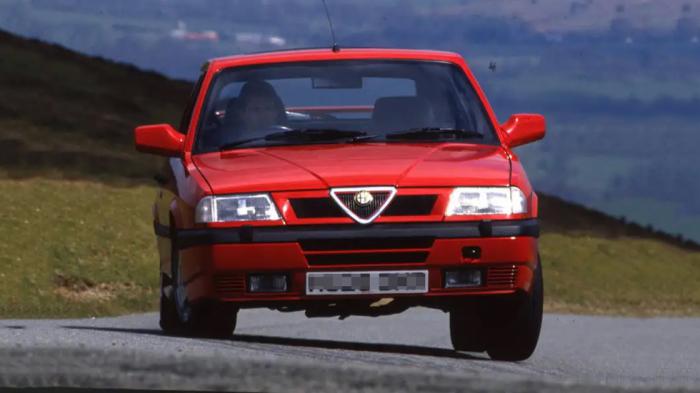 Alfa Romeo 33: Έκανε τους Alfisti να ξεχάσουν την πίσω κίνηση 