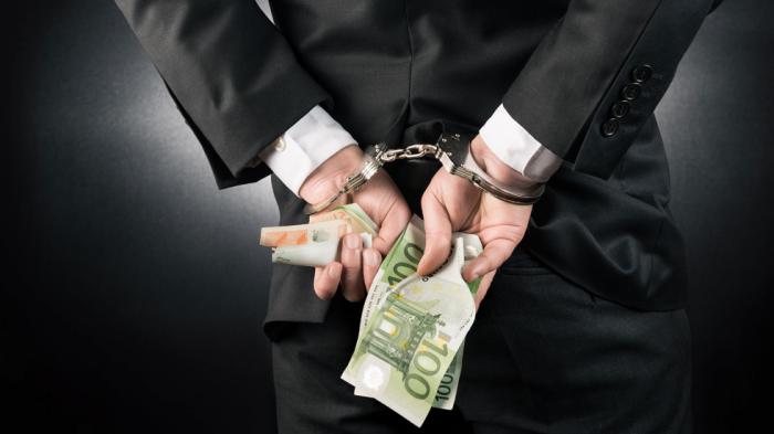 Συνελήφθη 42χρονος: Έβγαλε 120.000€ ως μεσάζοντας για κατασχεμένα ΙΧ 