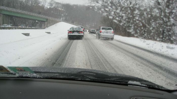 Αυτοκίνητο και χιόνια: Τι να προσέξεις! 