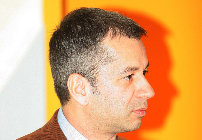 Συνέντευξη με τον Τάσο Αραμπατζή, Διευθυντή Πωλήσεων της GM Hellas Συνέντευξη με τον Τάσο Αραμπατζή, Διευθυντή Πωλήσεων της GM Hellas