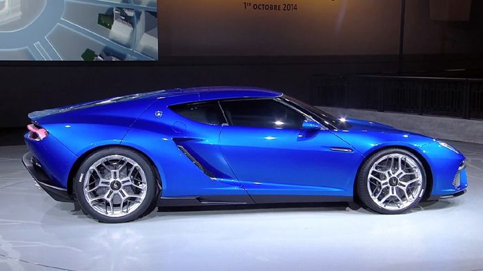 Η Lamborghini «υπόσχεται» κατανάλωση 4,2 λτ./100 χλμ., ηλεκτρική αυτονομία κίνησης για 50 χλμ. και εκπομπές CO2 της τάξης των 98 γρ./χλμ.
