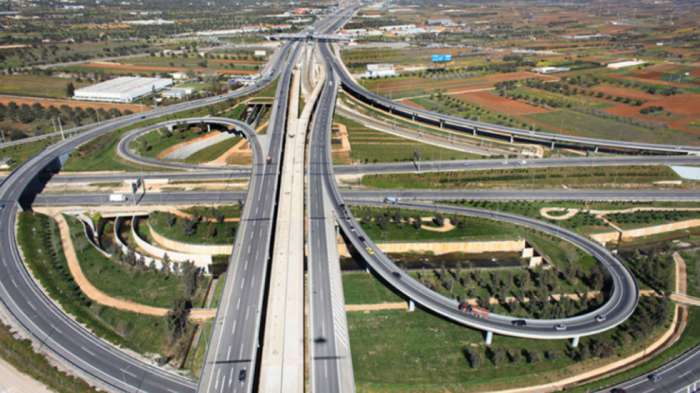 Πότε θα μειωθούν τα διόδια της Αττικής Οδού στα 2,50 ευρώ 