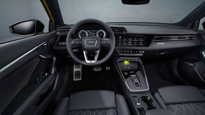 Ο στάνταρ ψηφιακός εξοπλισμός του Audi A3 allstreet αποτελείται από μία οθόνη αφής 10,1 ιντσών και έναν ψηφιακό πίνακα οργάνων στις 12,3 ίντσες. Ο στάνταρ ψηφιακός εξοπλισμός του Audi A3 allstreet αποτελείται από μία οθόνη αφής 10,1 ιντσών και έναν ψηφιακό πίνακα οργάνων στις 12,3 ίντσες.