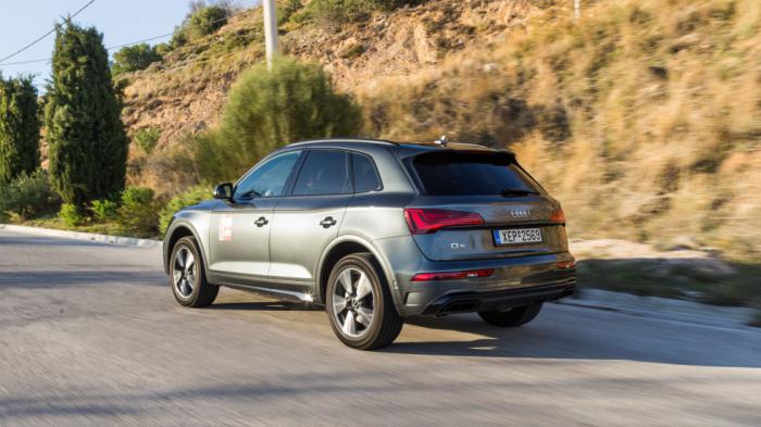 Σε πιο υψηλούς ρυθμούς το D-SUV της Audi είναι αρκετά ευέλικτο για το μεγάλο βάρος του (1.805 κιλά), χωρίς πάντως το ελαφρύ τιμόνι να δίνει πιο έντονο οδηγικό αποτύπωμα. Σε πιο υψηλούς ρυθμούς το D-SUV της Audi είναι αρκετά ευέλικτο για το μεγάλο βάρος του (1.805 κιλά), χωρίς πάντως το ελαφρύ τιμόνι να δίνει πιο έντονο οδηγικό αποτύπωμα.