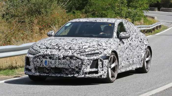 Σε δοκιμές το νέο Plug-in υβριδικό Audi RS5 Σε δοκιμές το νέο Plug-in υβριδικό Audi RS5