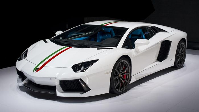 Η έκδοση Nazionale της Aventador LP 700-4 φτιάχτηκε από το τμήμα Ad Personam της εταιρείας, το οποίο προσφέρει επιλογές εξατομίκευσης της Lamborghini σας.