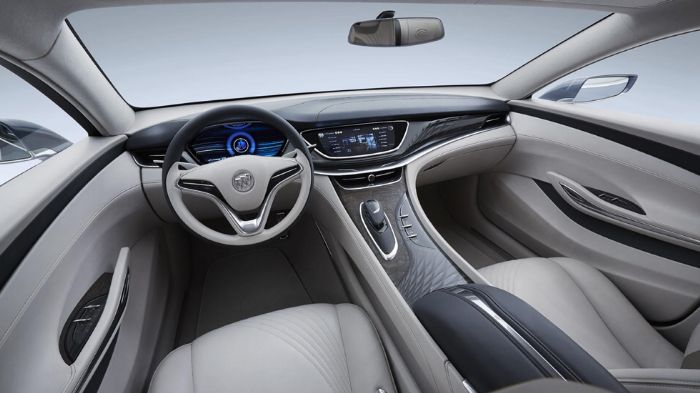 Η εμφάνισή του Buick Avenir είναι σίγουρα ενδιαφέρουσα, κάτι που ισχύει και για το εσωτερικό του, όπου κυριαρχεί το σύστημα infotainment με την 12άρα οθόνη.
