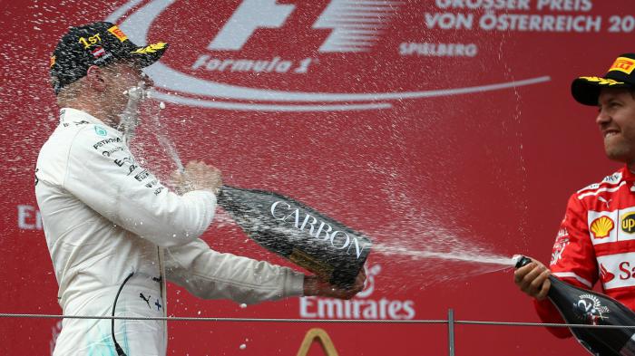 Ο Vettel ρώτησε την ομάδα του τουλάχιστον 2 φορές για το αν θα πάρει κάποια ποινή ο Φινλανδός πιλότος της Mercedes.