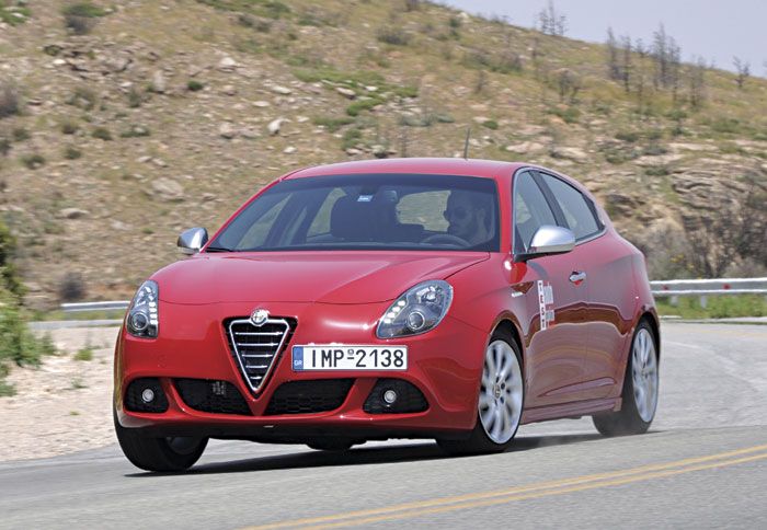 H Alfa Romeo Giulietta, χάρη στη μορφή και τα εν γένει χαρακτηριστικά της, αποτελεί ένα από τα θελκτικότερα μοντέλα της κατηγορίας.