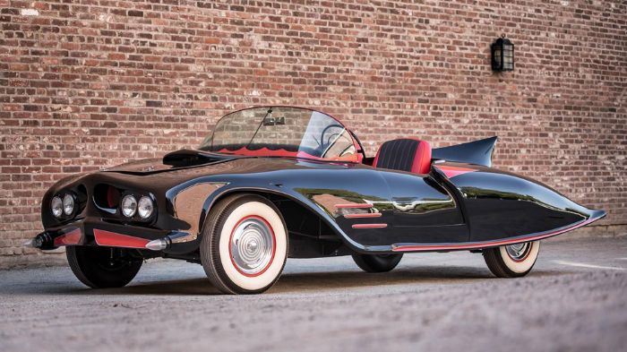 Το πρώτο επίσημο Batmobile που φτιάχτηκε ποτέ, θα πουληθεί σε πλειστηριασμό της Heritage Auctions, με την τιμή εκκίνησης να έχουν οριστεί τα 90.000 δολάρια.