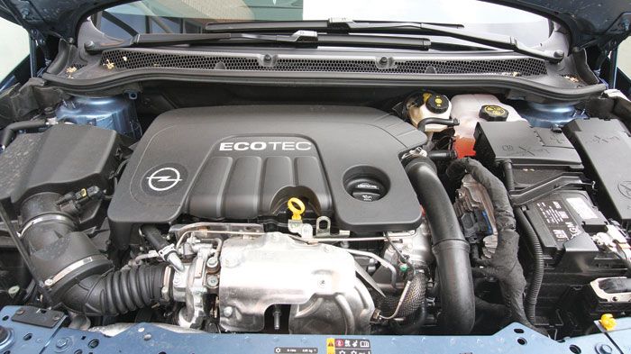 Ροπάτος και με πολύ δύναμη, ο 1.600άρης CDTI του Opel Astra είναι και αρκετά οικονομικός (μέση κατανάλωση: 3,9 λτ./100 χλμ.).