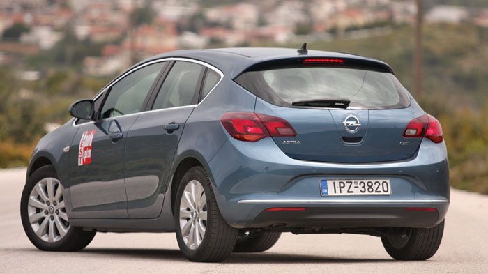 Tο Opel Astra προβάλει έναν πιο άνετο και «οικογενειακό» χαρακτήρα.