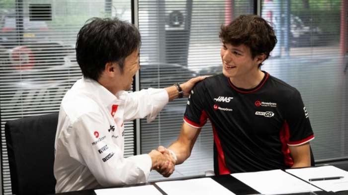 Formula 1: Υπέγραψε στην Haas ο 19χρονος Oliver Bearman Formula 1: Υπέγραψε στην Haas ο 19χρονος Oliver Bearman