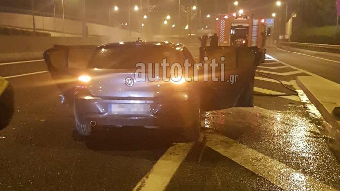 Τα πυροσβεστικά που έσπευσαν στο σημείο απέτρεψαν το να καεί ολοσχερώς το βαυαρικό χάτσμπακ. Τα πυροσβεστικά που έσπευσαν στο σημείο απέτρεψαν το να καεί ολοσχερώς το βαυαρικό χάτσμπακ.