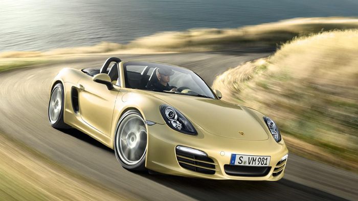 Η Boxster των 211 ίππων διατίθεται ήδη στο Βέλγιο, προς 52.030 ευρώ για την έκδοση με μηχανικό κιβώτιο και προς 55.155 ευρώ για την αυτόματη εκδοχή PDK.