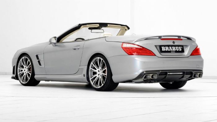 Ο βελτιωμένος V12 6λιτρος κινητήραςς του Brabus 800 Roadster προσφέρει 800 άλογα ισχύος και 1.491 Nm ροπής. Ο βελτιωμένος V12 6λιτρος κινητήραςς του Brabus 800 Roadster προσφέρει 800 άλογα ισχύος και 1.491 Nm ροπής.