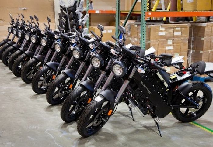 Η Brammo εξασφάλισε άλλα 13 εκατομμύρια δολάρια από χρηματοδότες, με την Polaris να αποτελεί τον βασικότερο αυτών.
