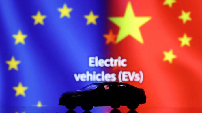 Η ΕΕ θέλει να επιβάλει φόρους στα κινέζικα ηλεκτρικά 