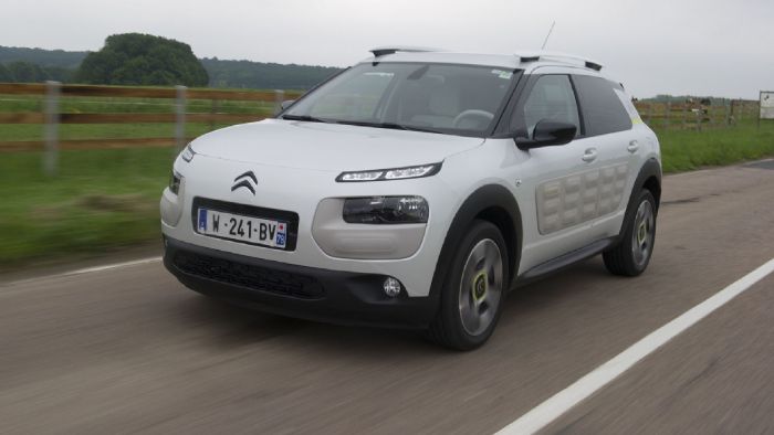 Η Citroen παρουσίασε μια νέα επαναστατική ανάρτηση, η οποία αποτελεί μέρος του project Citroen Advanced Comfort. Την αποκαλεί «μαγικό χαλί» και προορίζεται να αντικαταστήσει την υδροπνευματική ανάρτησ