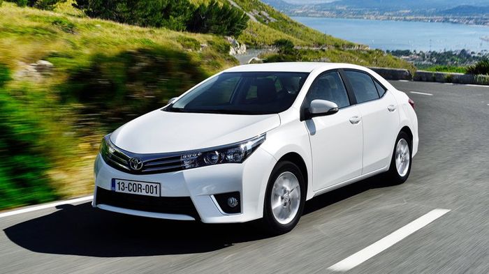 Η Toyota Corolla μπήκε στην 11η γενιά της, ενώ κρατάει τα σκήπτρα του μεγαλύτερου best seller όλων των εποχών. Η Toyota Corolla μπήκε στην 11η γενιά της, ενώ κρατάει τα σκήπτρα του μεγαλύτερου best seller όλων των εποχών.