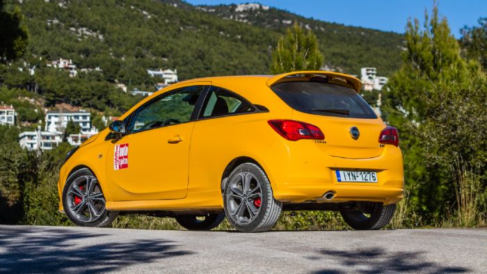 Το Corsa GSi παρότι ξεχωρίζει με την εμφάνισή του, απότελεί ένα περισσότερο πολιτισμένο παρά εκρηκτικό σύνολο.