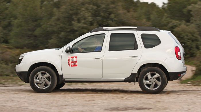 Το Dacia Duster έχει τη μεγαλύτερη απόσταση από το έδαφος και έχει τη μεγαλύτερη ευχέρεια να είναι σκληροτράχηλο εκτός δρόμου. 