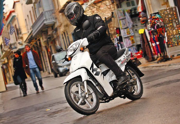 Ακόμη και σε συνεχόμενες ανωμαλίες, οι αναρτήσεις θα τα καταφέρουν πολύ καλά στον τομέα της άνεσης.
