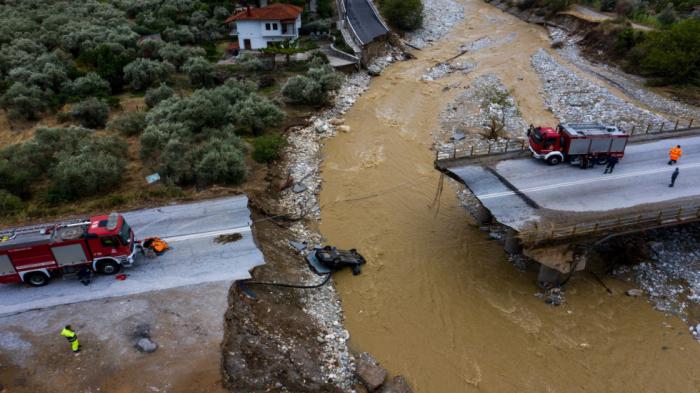 Υπεγράφησαν οι συμβάσεις για τα οδικά έργα αποκατάστασης των ζημιών από τις θεομηνίες «Daniel» και «Elias» | autotriti.gr
Υπεγράφησαν οι συμβάσεις για τα οδικά έργα αποκατάστασης των ζημιών από τις θεομηνίες «Daniel» και «Elias» | autotriti.gr