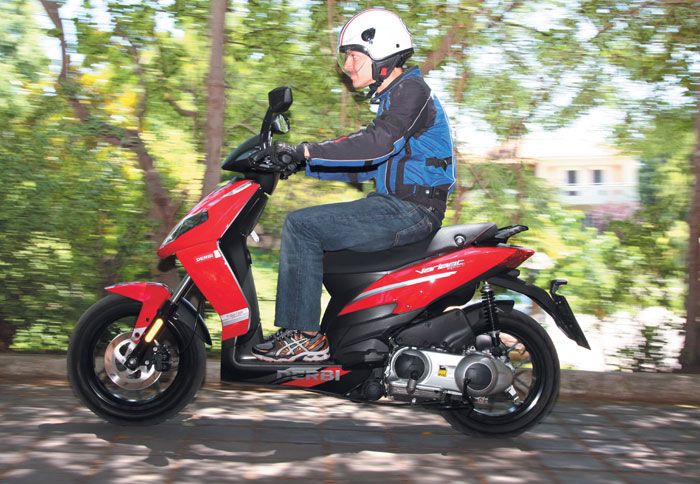 Πολύ καλό το «πάτημα» του Variant που οφείλεται, τόσο στα φαρδιά ελαστικά, όσο και στο συνδυασμό του πλαισίου με τις καλές αναρτήσεις.