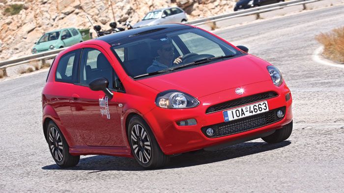 Το φθηνότερο diesel μοντέλο της Fiat είναι το Punto 1,3 MTJ 75 PS, το οποίο με την έκπτωση και την απόσυρση, κοστίζει μόνο από 10.950 ευρώ.