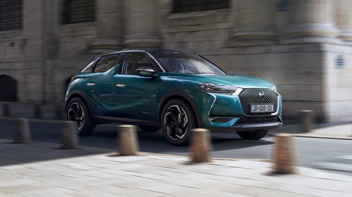 Με την κατηγορία των B-SUV να διευρύνεται ολοένα και περισσότερο, η DS 3 Crossback έρχεται να αλλάξει τα δεδομένα με τον avant-garde και executive χαρακτήρα της. Διαθέσιμη και σε αμιγώς ηλεκτρική έκδ Με την κατηγορία των B-SUV να διευρύνεται ολοένα και περισσότερο, η DS 3 Crossback έρχεται να αλλάξει τα δεδομένα με τον avant-garde και executive χαρακτήρα της. Διαθέσιμη και σε αμιγώς ηλεκτρική έκδ
