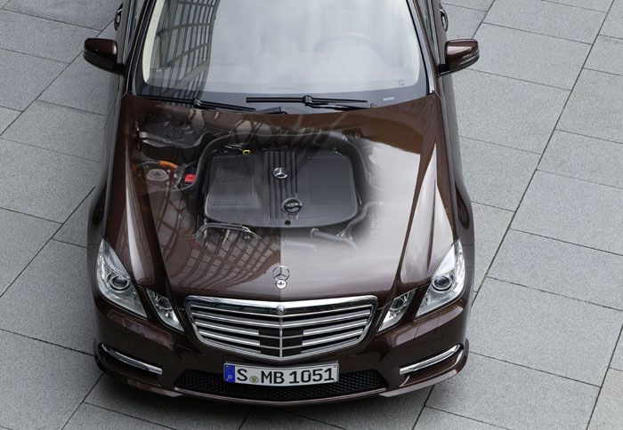 To υβριδικό σύστημα της Mercedes E-Class Hybrid είναι ανάμεσα στα κορυφαία που συναντάμε σήμερα στην αγορά. 