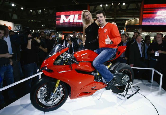 Carlos Checa - Ducati Panigale
