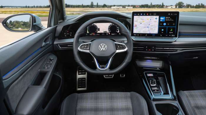 Η Plug-in hybrid έκδοση VW Golf GTE καθώς και οι σπορ εκδόσεις φέρουν σύστημα τεχνητής νοημοσύνης ChatGPT. Η Plug-in hybrid έκδοση VW Golf GTE καθώς και οι σπορ εκδόσεις φέρουν σύστημα τεχνητής νοημοσύνης ChatGPT.