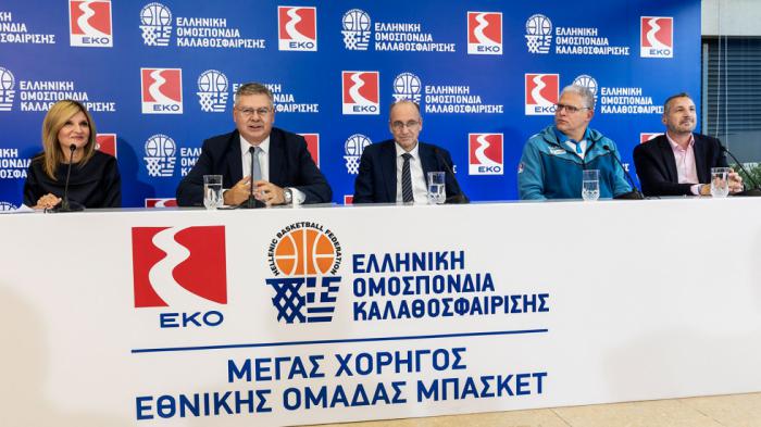 (από αριστερά) Οι ομιλητές της εκδήλωσης, κ. Χριστίνα Μηλιαράκη, Διευθύντρια Marketing Εγχώριας Εμπορίας (ΕΚΟ,BP), κ. Ανδρέας Σιάμισιης, Διευθύνων Σύμβουλος HELLENiQ ENERGY & EKO, κ. Βαγγέλης Λιόλιος,