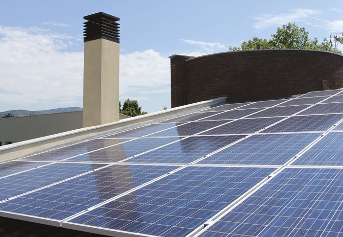 Φωτοβολταϊκό σύστημα 10 kWp με 20.000 ευρώ.